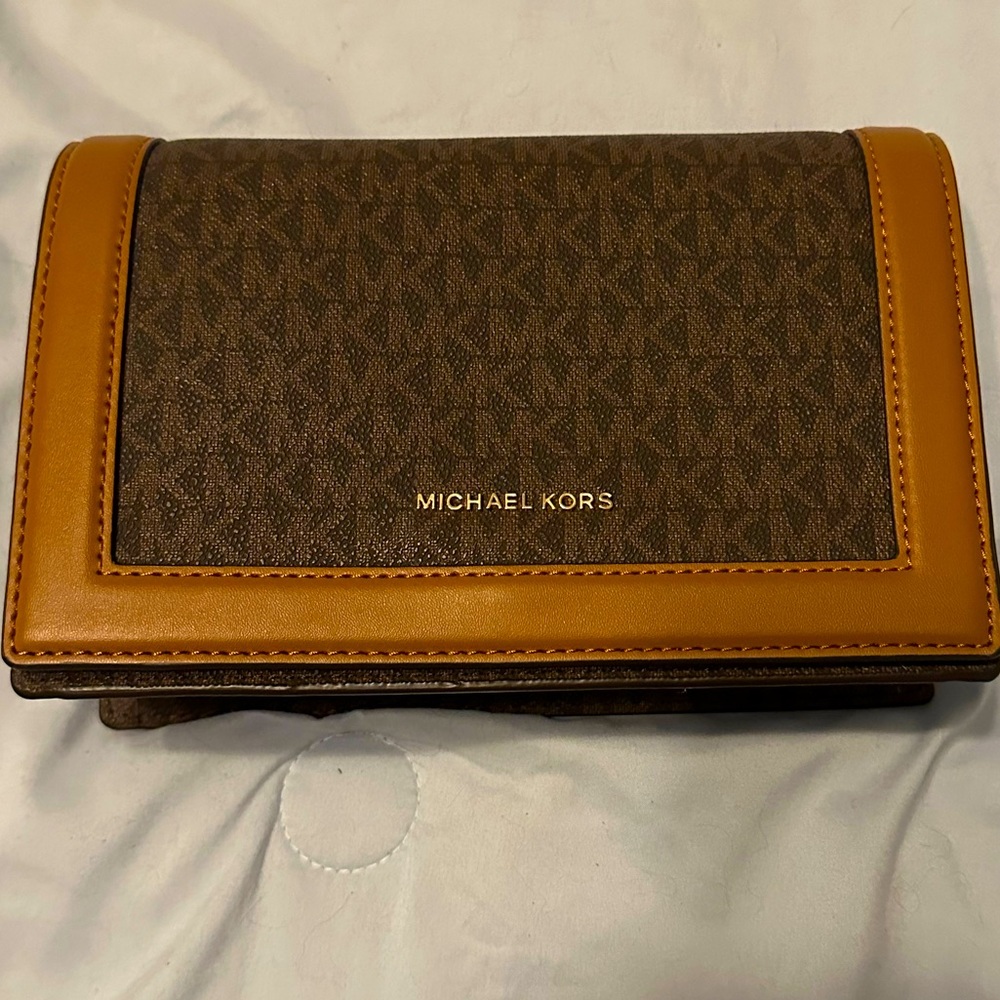 Michael Kors crossbody